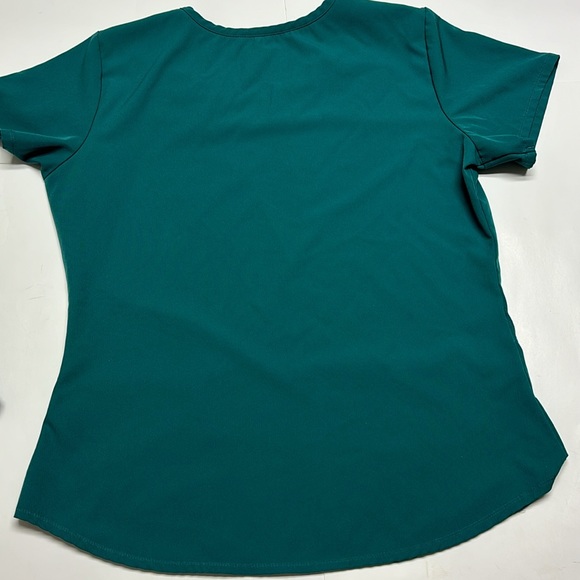 Set of two Skechers by Barco Breeze Women's 3-Pocket STRETCH V-Neck Scrub Top - Picture 12 of 12